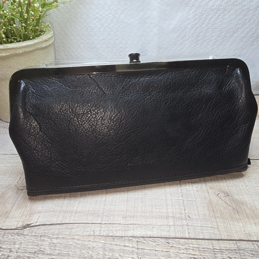 Kenneth Cole Black Leather Clutch Wallet Multi Compartment Double Clasp